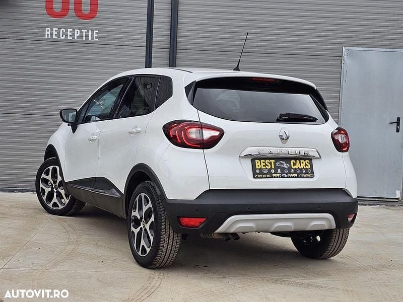 Second-hand Renault Captur 140 CP (102 kW) 2020 Culoarealb SUV
