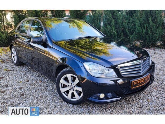 Negru Utilizat 2012 Mercedes C200 Berlinǎ | 8.700 EUR (Preț bun) - Imagine 1/4