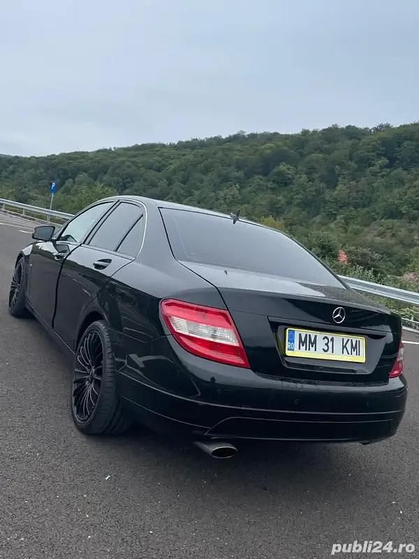 Utilizat 2009 Mercedes C220 Berlinǎ | 5.390 EUR - Imagine 1/4