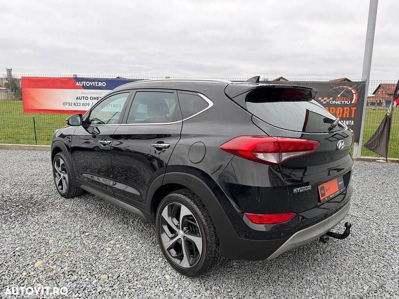 Second-hand Hyundai Tucson 185 CP (136 kW) 2017 Culoarenegru SUV