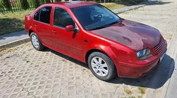 Visiniu Utilizat 2000 VW Bora Highline Berlinǎ | 2.100 EUR (Preț OK) - Imagine 1/4