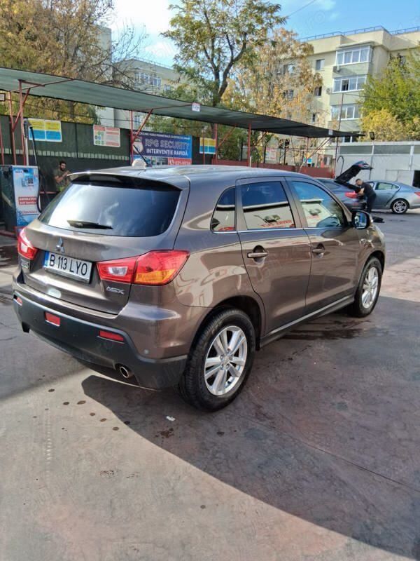 Maro Utilizat 2011 Mitsubishi ASX SUV | 8.000 EUR - Imagine 1/4