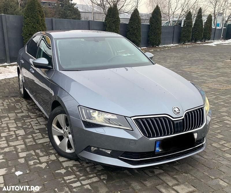 Culoaregri Second-hand 2018 Skoda Superb Ambition Berlinǎ | 12.900 EUR (Preț OK) - Imagine 1/4