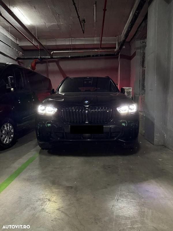 Culoarenegru Utilizat 2022 BMW X5 M Competition Edition SUV | 85.000 EUR - Imagine 1/4