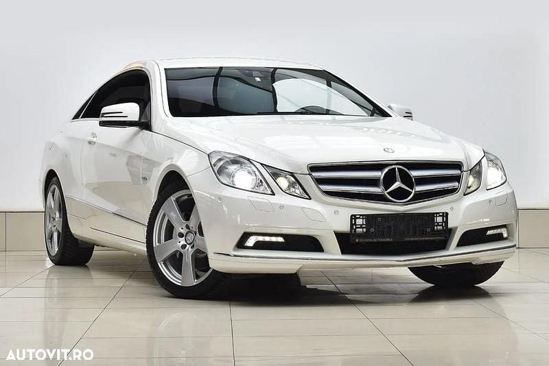 Alb Second-hand 2012 Mercedes E250 Avantgarde Coupe | 9.950 EUR (Preț bun) - Imagine 1/4