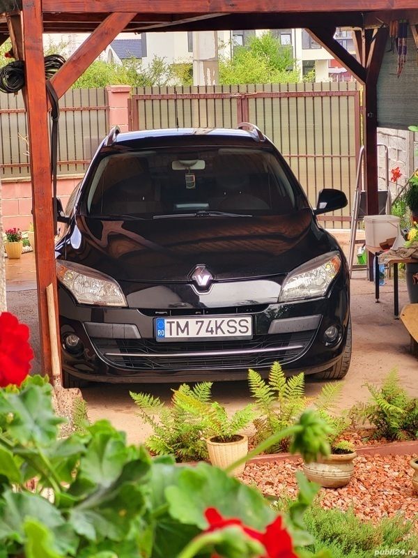 Utilizat 2011 Renault Mégane III Bose Edition Break | 5.200 EUR - Imagine 1/4