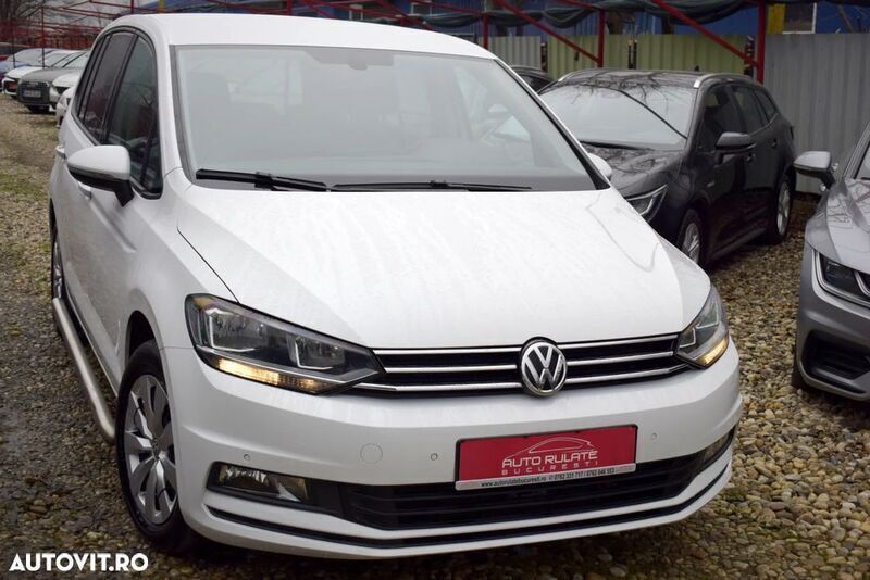 Second-hand VW Touran Comfortline 150 CP (110 kW) 2017 Alb Monovolum