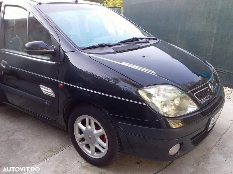 Negru Utilizat 2001 Renault Scénic Expression Monovolum | 1.699 EUR - Imagine 1/4