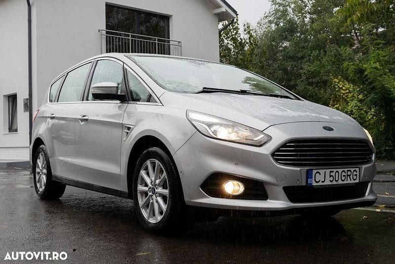 Second-hand Ford S-MAX Titanium 150 CP (110 kW) 2017 Culoaregri Monovolum