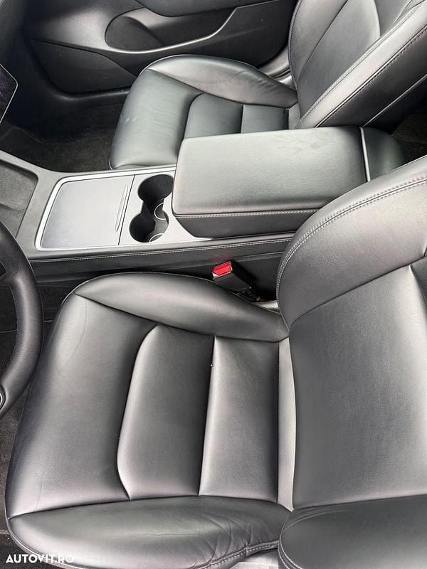 Second-hand Tesla Model 3 208 kW (283 CP) 2023 Culoarealb Berlinǎ