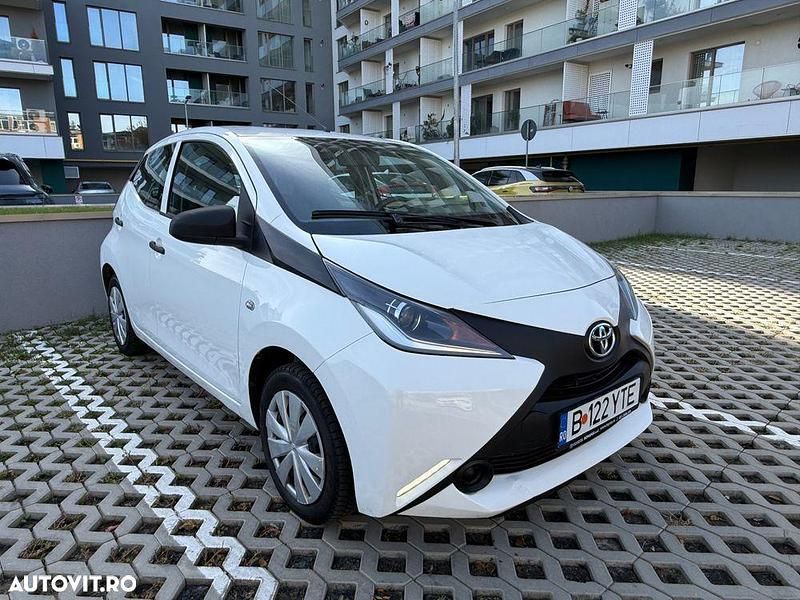Culoarealb Second-hand 2018 Toyota Aygo Hatchback | 5.600 EUR (Preț OK) - Imagine 1/4