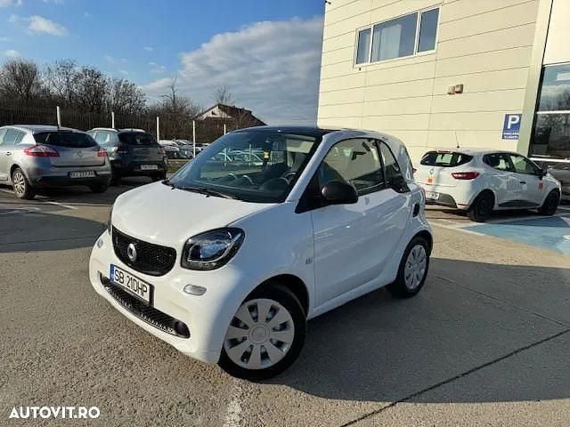 Second-hand Smart ForTwo Electric Drive 60 kW (82 CP) 2018 Culoarealb Coupe