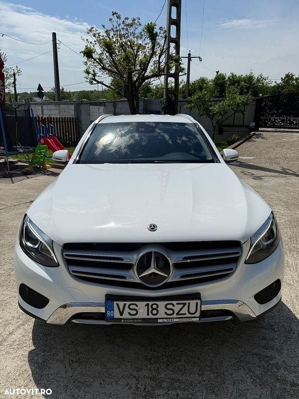Alb Utilizat 2017 Mercedes GLC220 SUV | 20.500 EUR (Puțin scump) - Imagine 1/4