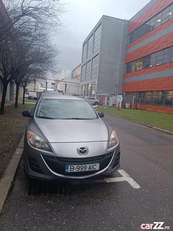 Second-hand Mazda 3 105 CP (77 kW) 2011 Culoareargint Berlinǎ