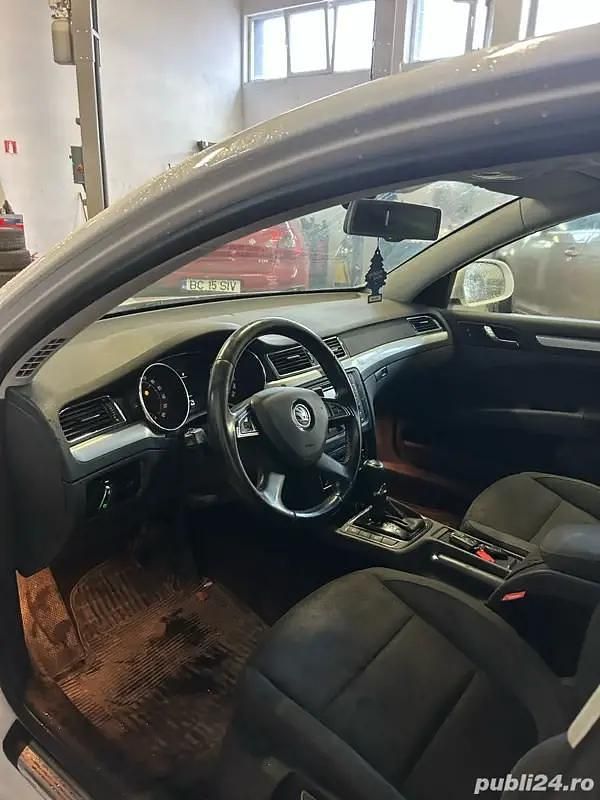 Second-hand Skoda Superb 140 CP (102 kW) 2014 Berlinǎ