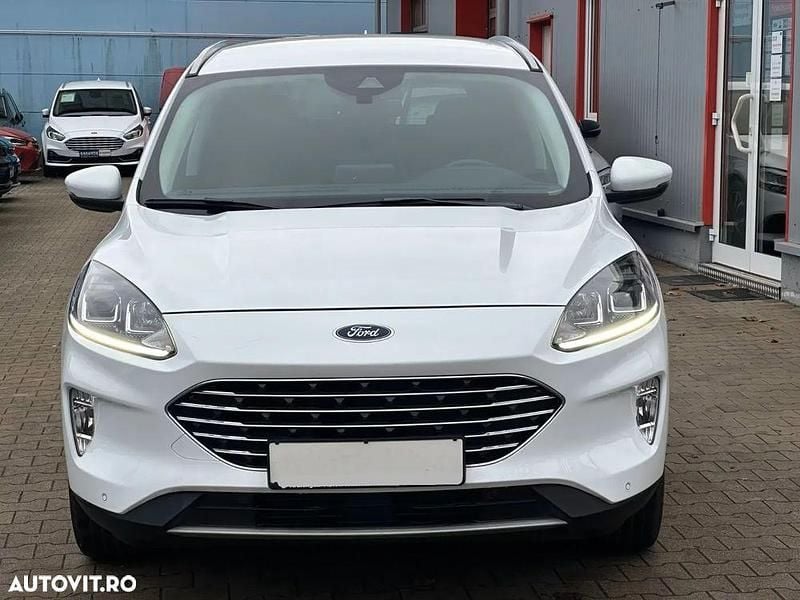 Second-hand Ford Kuga Titanium 150 CP (110 kW) 2021 Culoarealb SUV