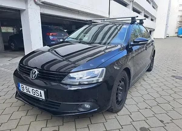 Second-hand VW Jetta 77 CP (56 kW) 2013 Negru Berlinǎ