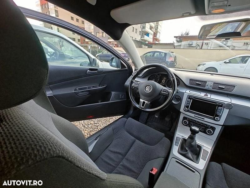 Culoaregri Utilizat 2010 VW Passat Break | 3.650 EUR (Preț bun) - Imagine 1/4