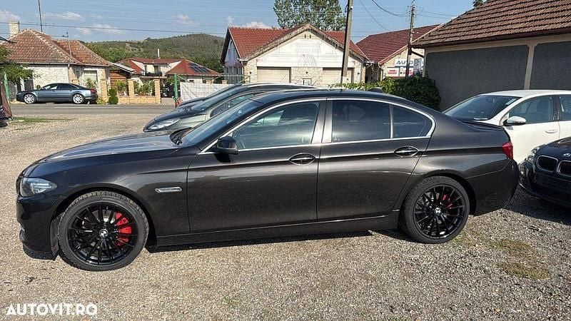Culoaremaro Utilizat 2014 BMW 525 Comfort Edition Berlinǎ | 11.000 EUR (Super Preț) - Imagine 1/4