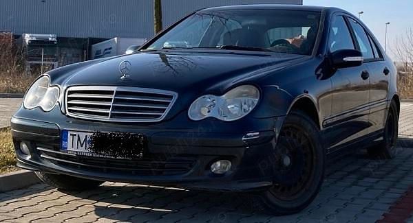 Utilizat 2004 Mercedes C180 Classic Berlinǎ | 1.650 EUR (Super Preț) - Imagine 1/4