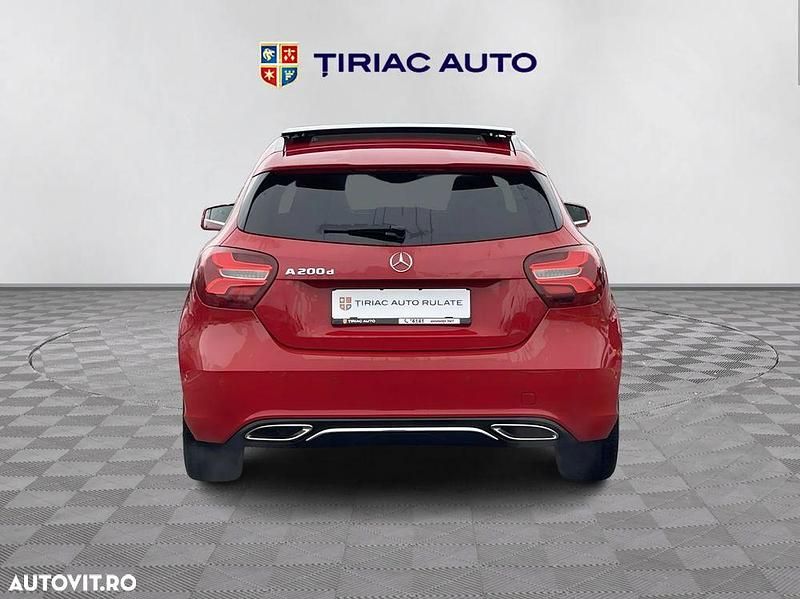 Second-hand Mercedes A200 136 CP (100 kW) 2016 Culoarerosu Hatchback