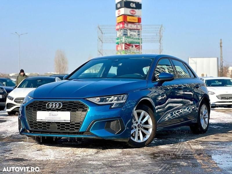 Second-hand Audi A3 150 CP (110 kW) 2022 Culoarealbastru Hatchback