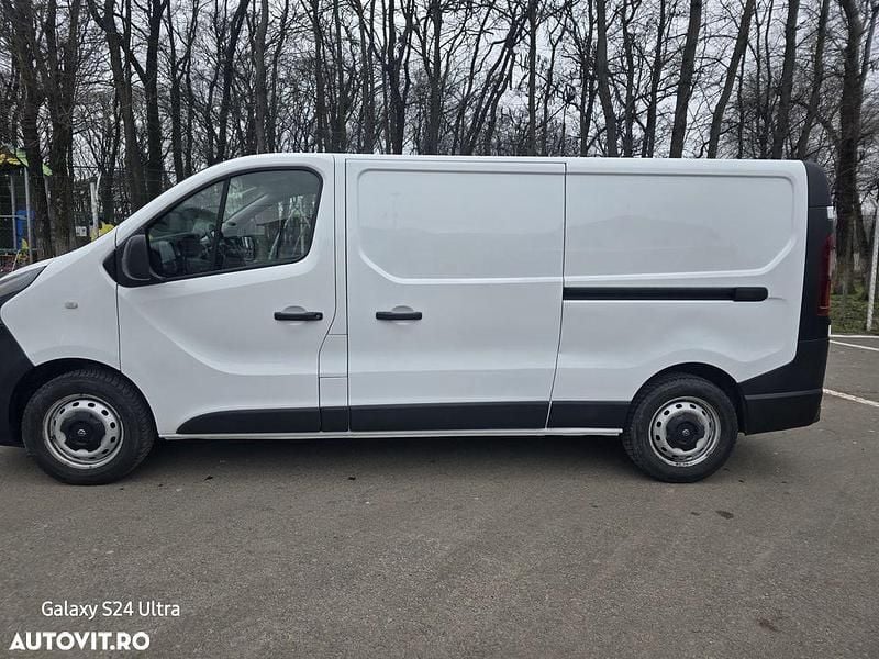 Second-hand Opel Vivaro 125 CP (91 kW) 2019 Culoarealb Monovolum
