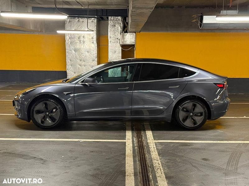 Second-hand Tesla Model 3 350 kW (476 CP) 2019 Culoaregri Berlinǎ