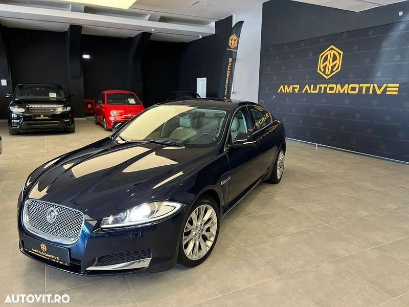 Albastru Utilizat 2012 Jaguar XF Berlinǎ | 12.550 EUR (Scump) - Imagine 1/4