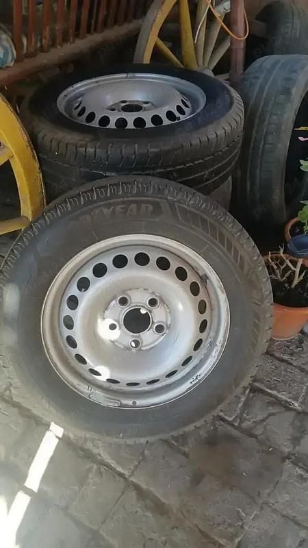 Utilizat 2015 VW T5 Van | 200 EUR - Imagine 1/2