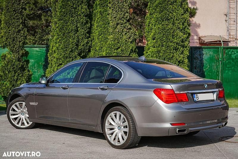 Culoaregri Utilizat 2011 BMW 740 Comfort Edition Berlinǎ | 11.850 EUR (Scump) - Imagine 1/4