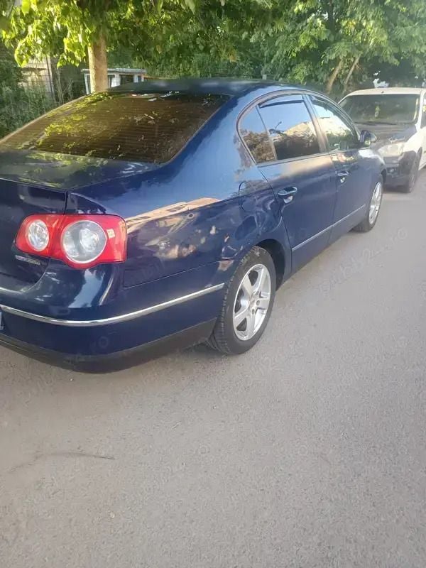 Utilizat 2009 VW Passat Berlinǎ | 3.600 EUR (Preț OK) - Imagine 1/4