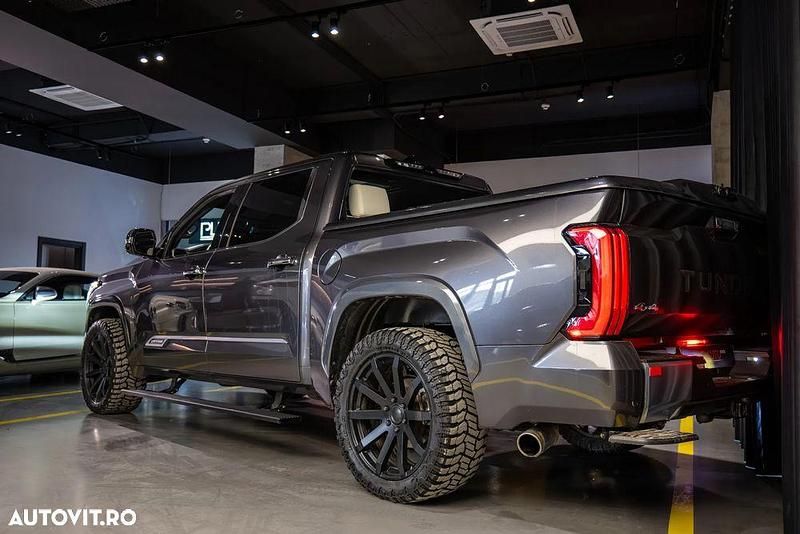 Second-hand Toyota Tundra 394 CP (289 kW) 2023 Culoaregri Pickup