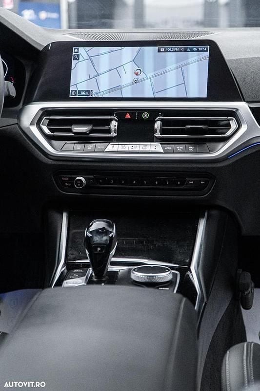 Second-hand BMW 318 Sport Line 156 CP (114 kW) 2020 Culoaregri Berlinǎ