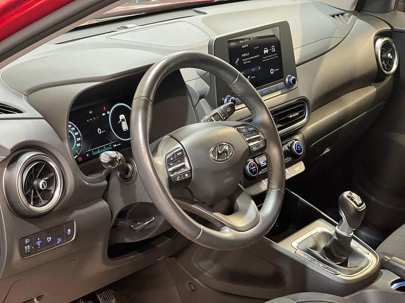 Second-hand Hyundai Kona 120 CP (88 kW) 2021 Rosu deschis  metalic SUV