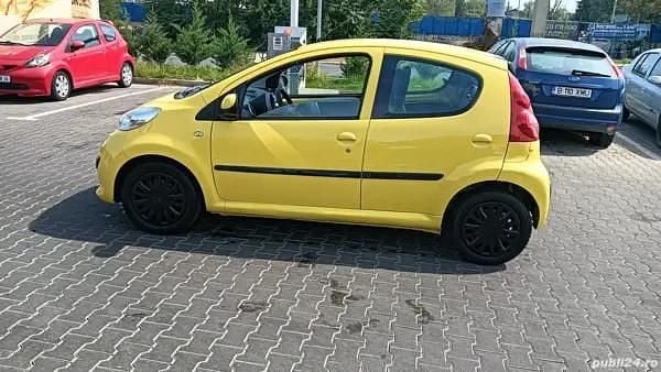Utilizat 2007 Peugeot 107 Hatchback | 1.450 EUR - Imagine 1/4