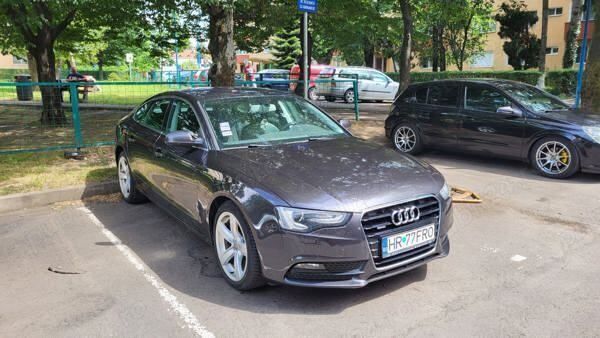 Negru Utilizat 2014 Audi A5 Sportback Berlinǎ | 13.000 EUR (Preț bun) - Imagine 1/4