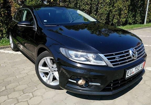 Second-hand VW Passat R-line 170 CP (125 kW) 2013 Negru Berlinǎ