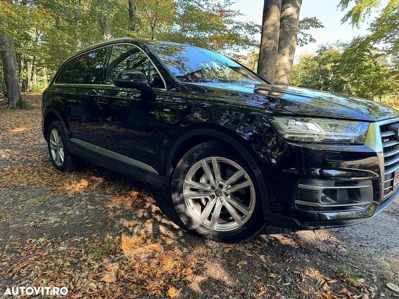 Negru Utilizat 2018 Audi Q7 Design SUV | 33.500 EUR (Super Preț) - Imagine 1/4