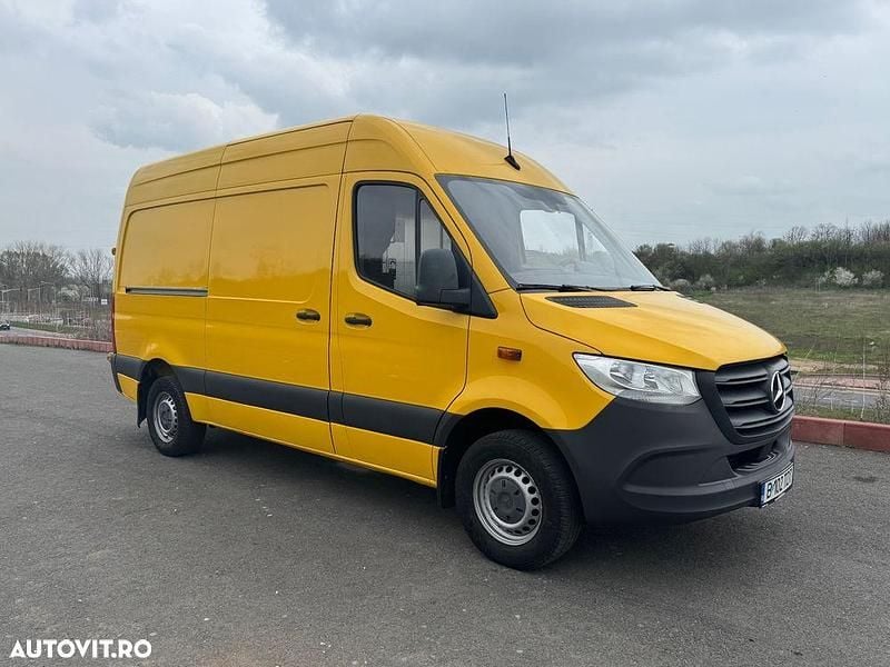 Culoaregalbeuriu Utilizat 2019 Mercedes Sprinter Van | 13.450 EUR (Super Preț) - Imagine 1/4