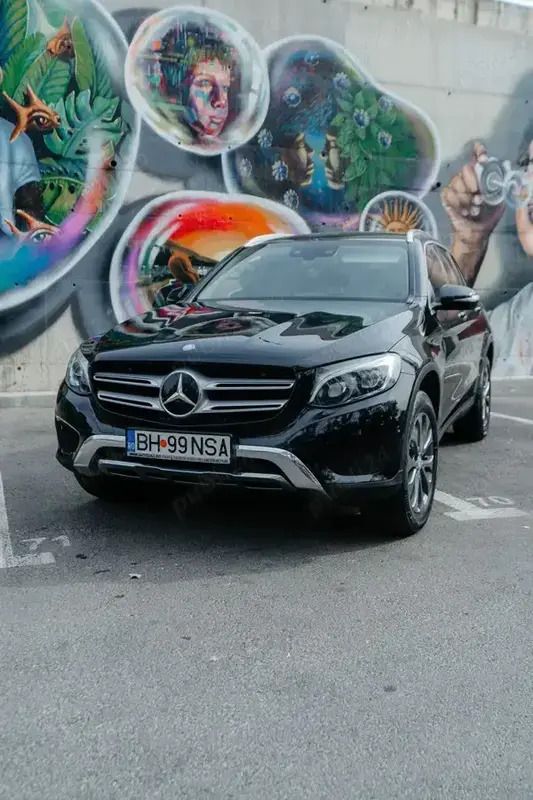 Negru Utilizat 2016 Mercedes GLC250 SUV | 16.550 EUR (Preț OK) - Imagine 1/4