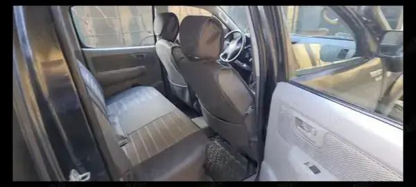 Negru Utilizat 2008 Toyota HiLux Pickup | 15.300 EUR - Imagine 1/4