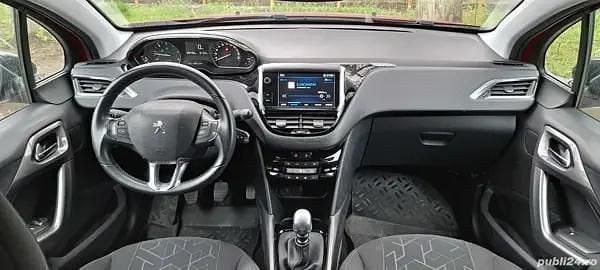 Second-hand Peugeot 2008 120 CP (88 kW) 2017 SUV