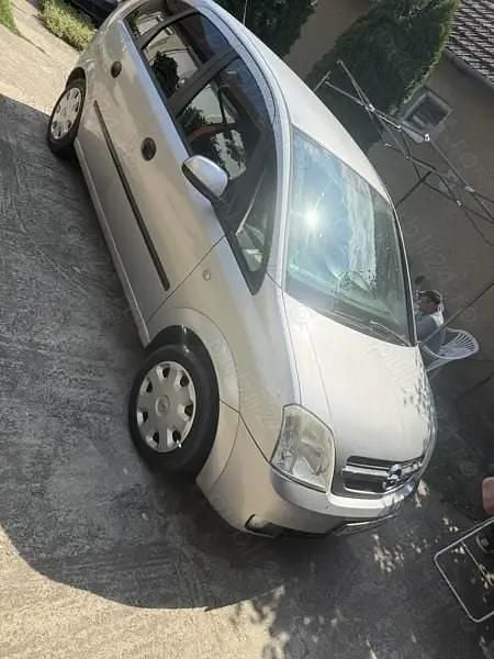 Utilizat 2004 Opel Meriva Monovolum | 1.200 EUR (Preț OK) - Imagine 1/4