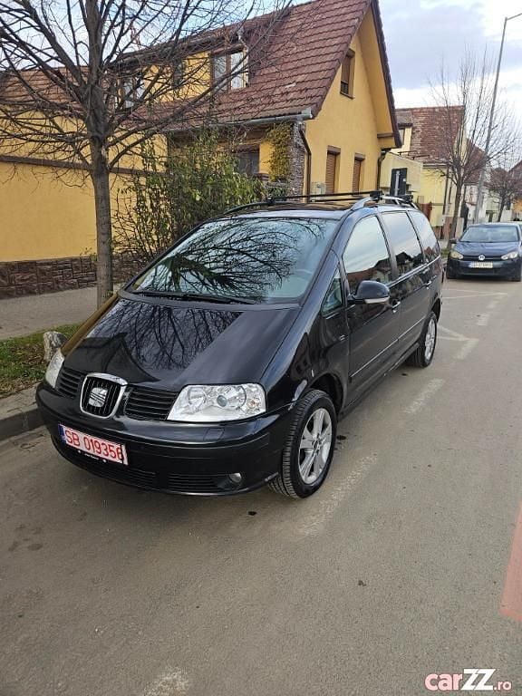 Negru Utilizat 2009 Seat Alhambra Monovolum | 2.300 EUR (Super Preț) - Imagine 1/4