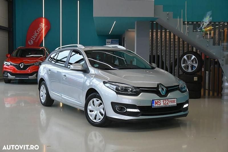 Culoareargint Utilizat 2014 Renault Mégane GrandTour Expression Break | 6.350 EUR (Preț OK) - Imagine 1/4