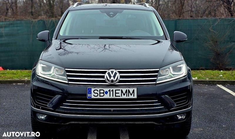 Second-hand VW Touareg Terrain Tech 262 CP (192 kW) 2015 Culoarenegru SUV