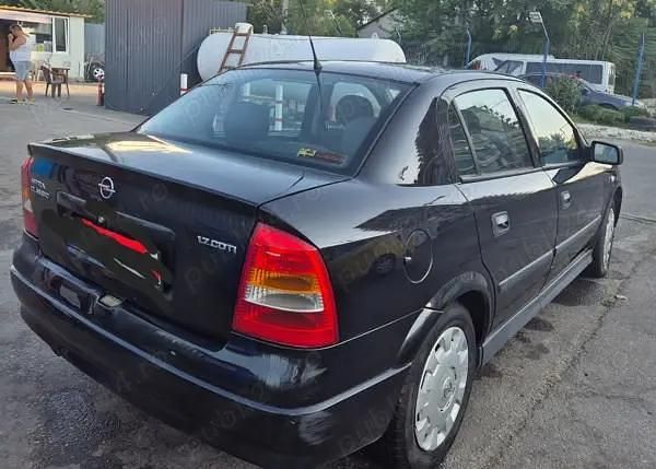 Second-hand Opel Astra 80 CP (58 kW) 2008 Berlinǎ