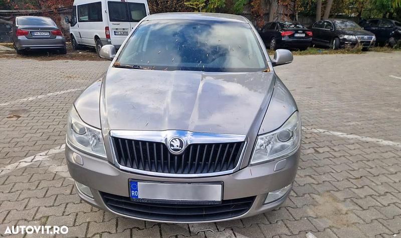 Culoareargint Utilizat 2011 Skoda Octavia | 3.950 EUR (Super Preț) - Imagine 1/4