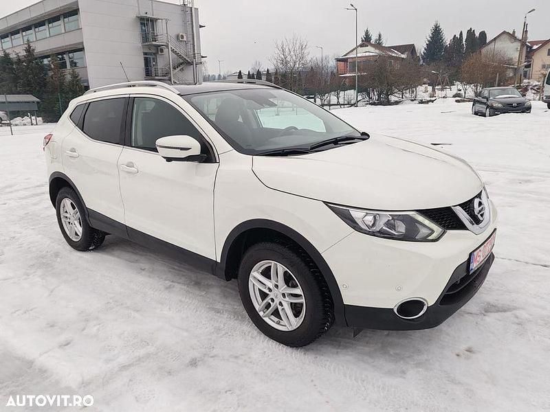 Second-hand Nissan Qashqai Acenta 110 CP (80 kW) 2015 Culoarealb SUV